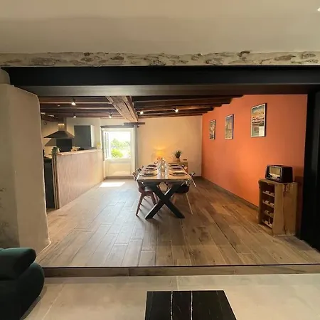 L'escapade De La Pointe Apartment